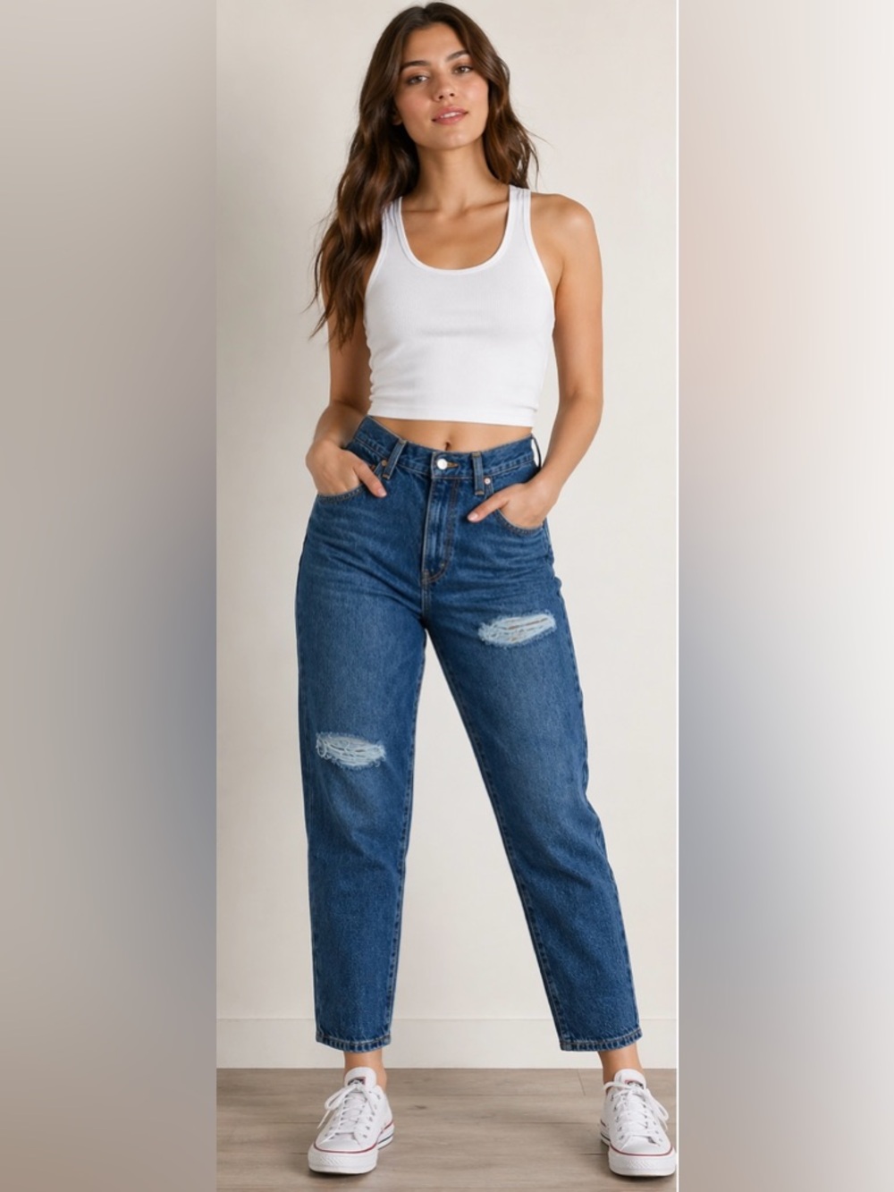 Women’s Levi’s Cotton High Waisted Distressed Mom Jeans Size 32